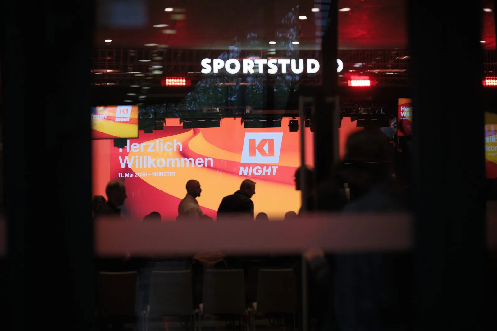 Die erste KI-Night Stuttgart im Sportstudio der MHP Arena